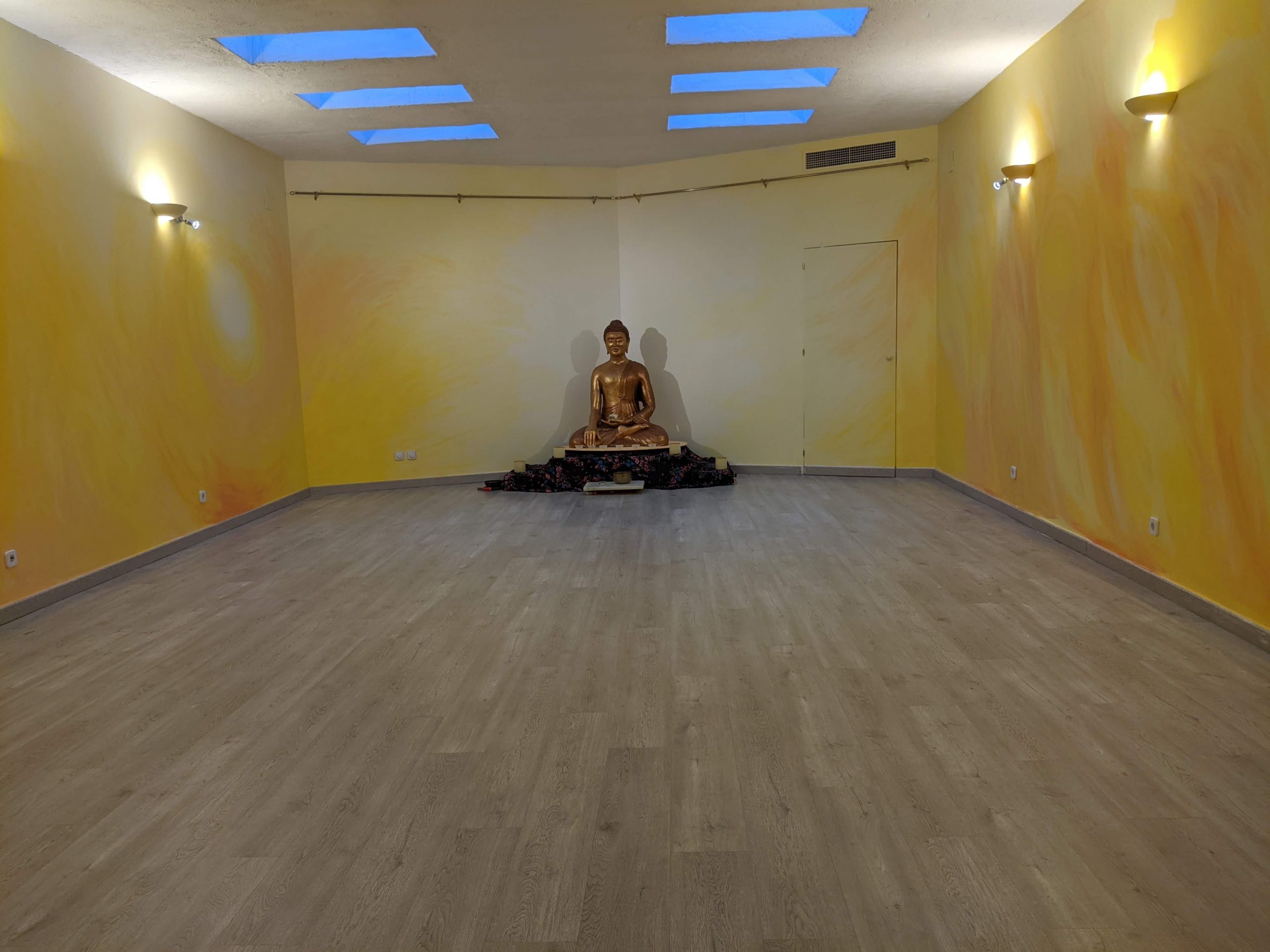 Alquiler de Sala Budismo y meditación en Barcelona